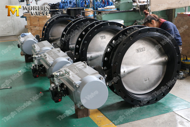 Double Flange Butterfly Valves with Pneumatic Actuator