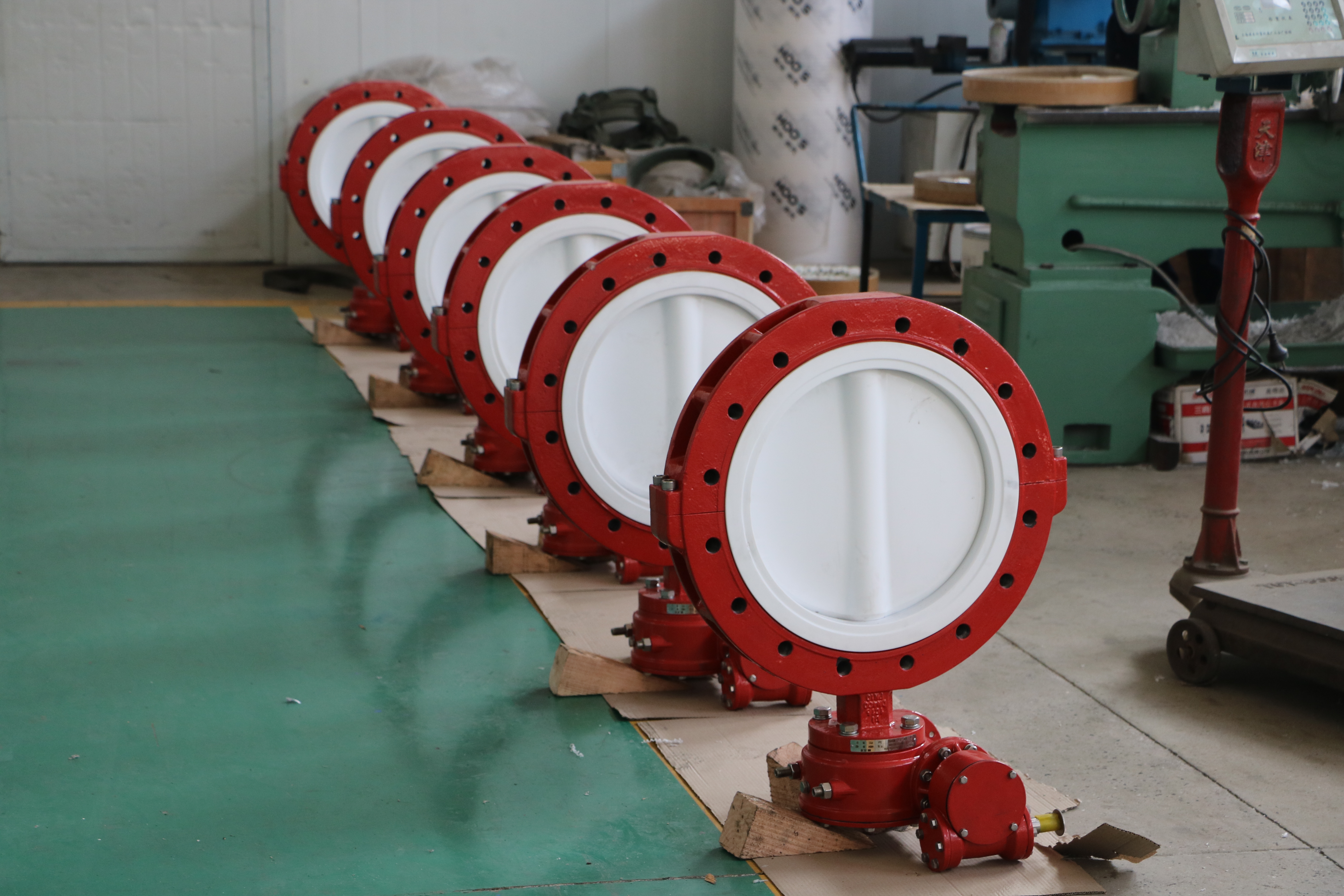 3 PTFE coated full lug butterfly valve