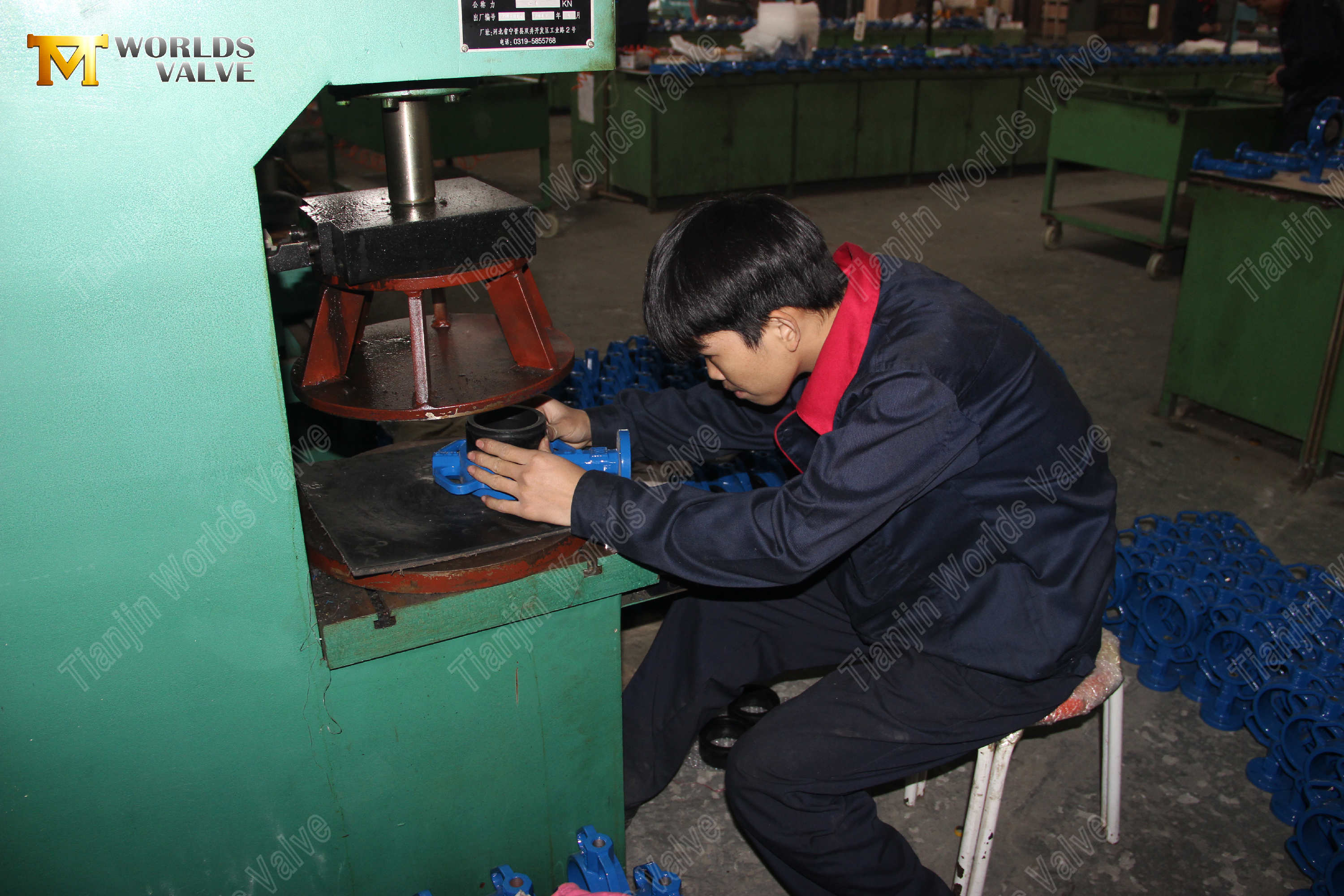 Two Stem Wafer Butterfly Valve with Back-Up EPDM Seat Lever Operated Durable Design (8).jpg