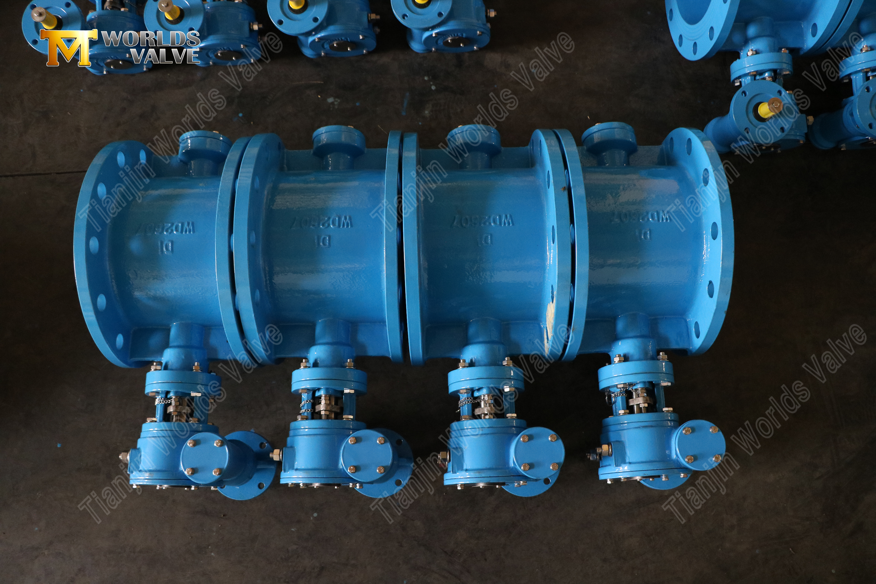 Double Offset Butterfly Valve with Electric Actuator & Handwheel – Low Torque, Long Life (6).jpg